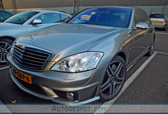 Mercedes-Benz S 63 AMG W221