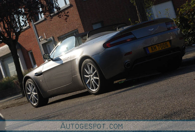 Aston Martin V8 Vantage Roadster