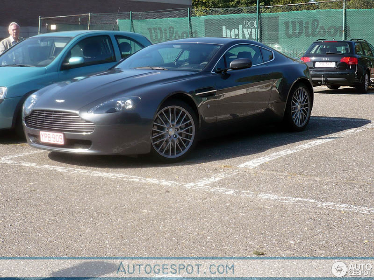 Aston Martin V8 Vantage