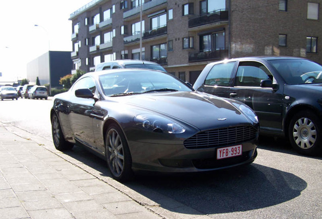 Aston Martin DB9