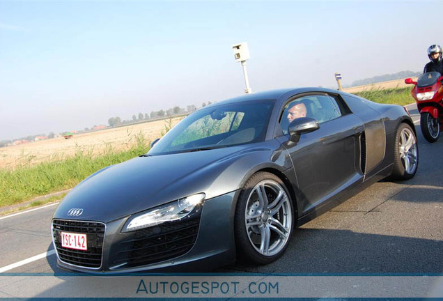 Audi R8