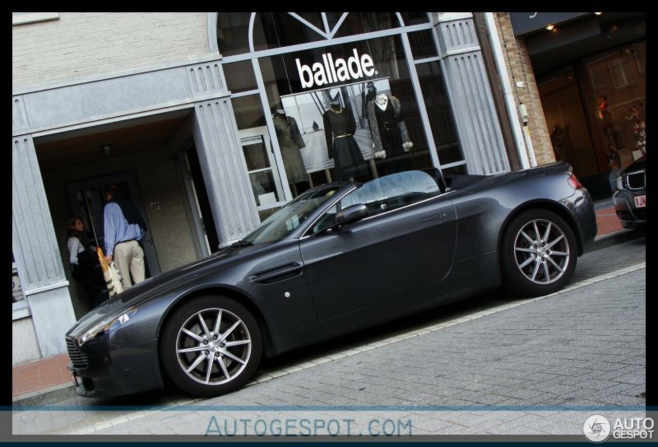 Aston Martin V8 Vantage Roadster