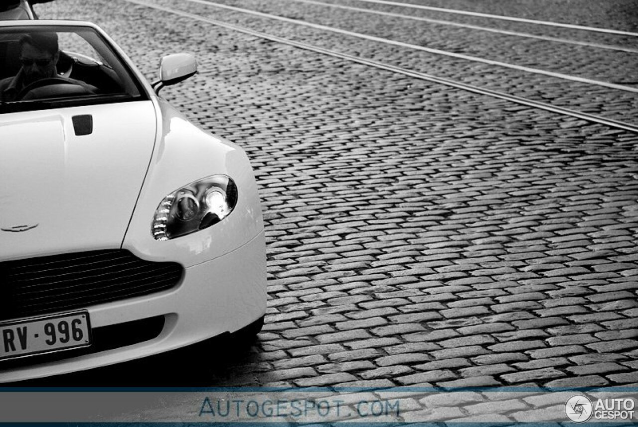 Aston Martin V8 Vantage Roadster