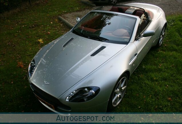 Aston Martin V8 Vantage Roadster