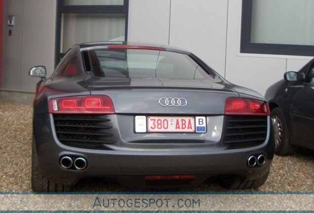 Audi R8