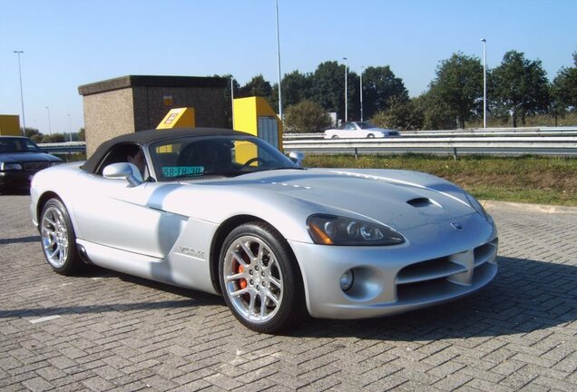 Dodge Viper SRT-10 Roadster 2003