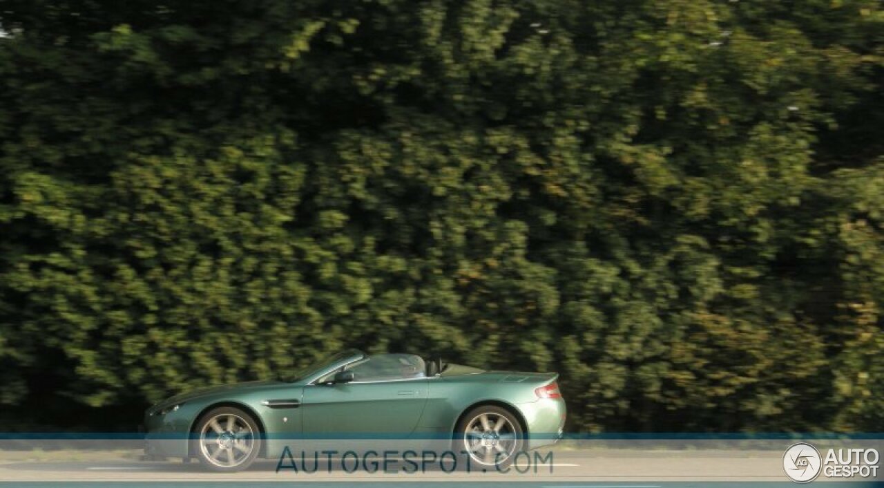 Aston Martin V8 Vantage Roadster