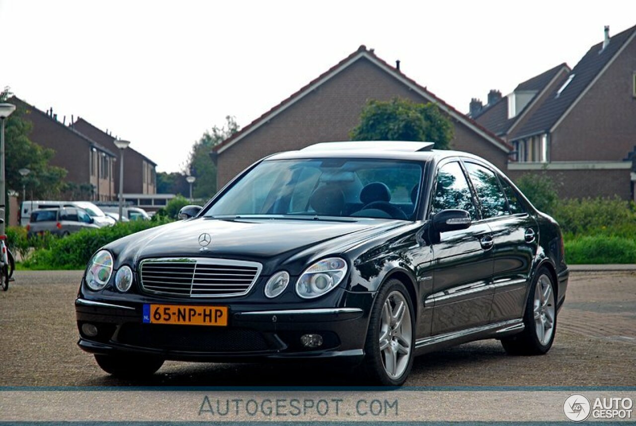 Mercedes-Benz E 55 AMG