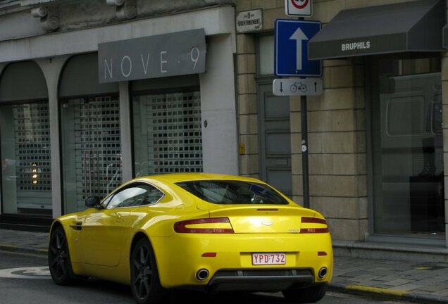 Aston Martin V8 Vantage