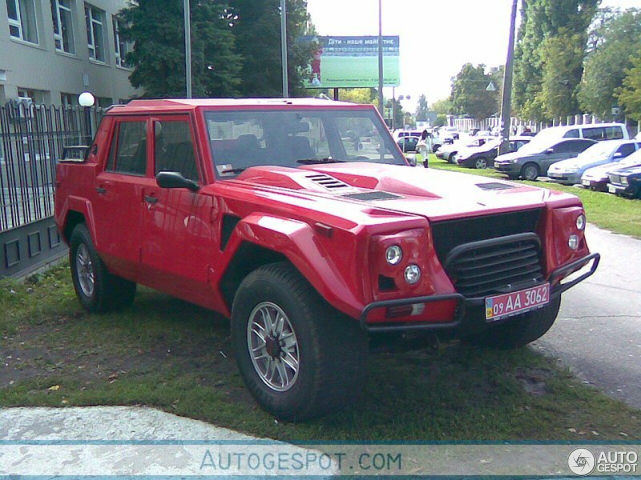 Lamborghini LM002