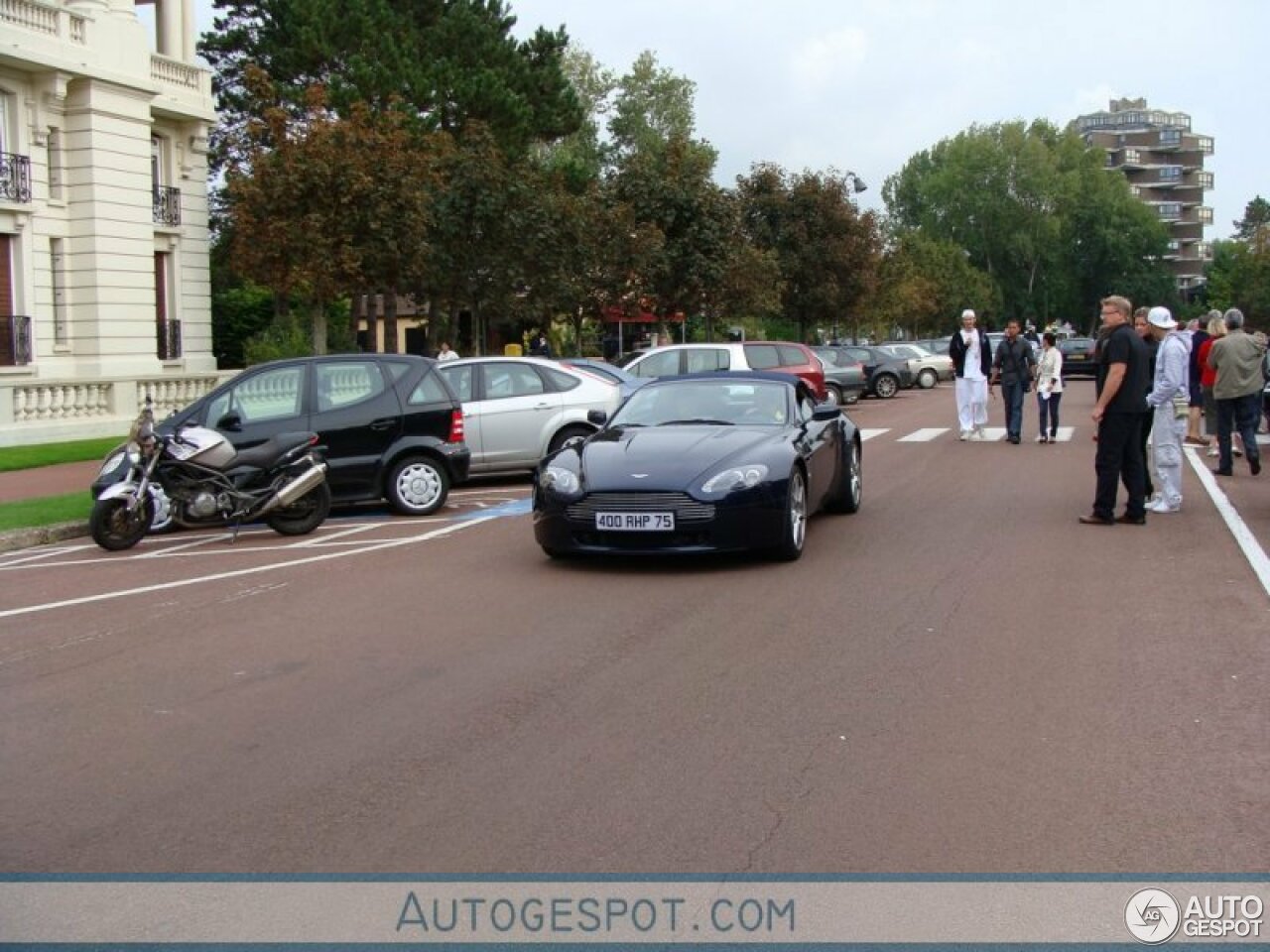 Aston Martin V8 Vantage Roadster