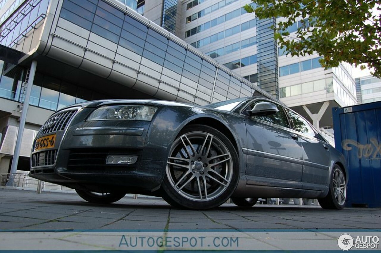 Audi S8 D3