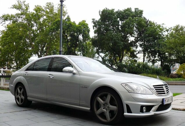 Mercedes-Benz S 63 AMG W221