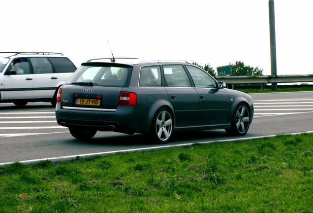 Audi RS6 Avant C5