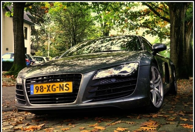 Audi R8