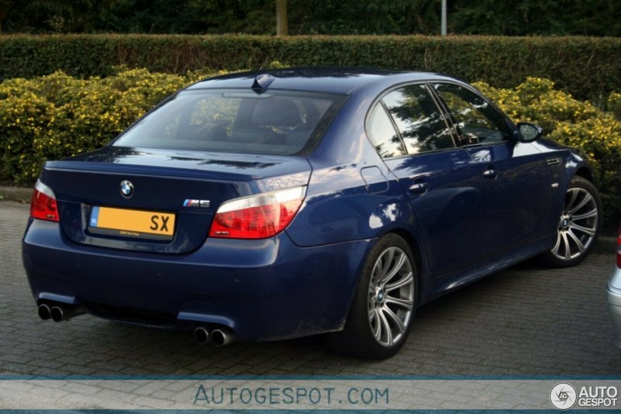 BMW M5 E60 2005