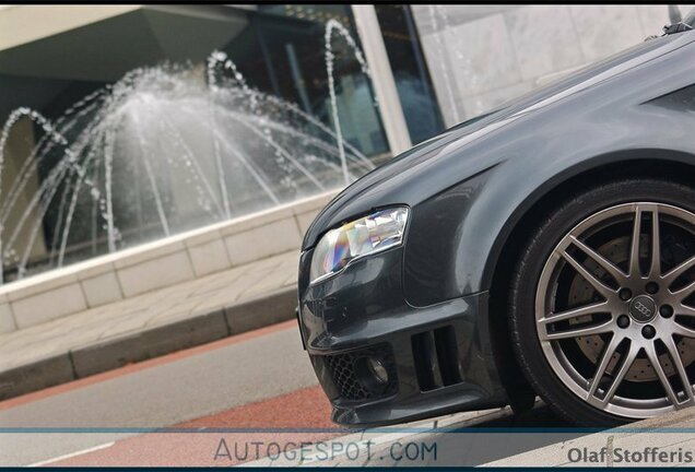 Audi RS4 Avant B7