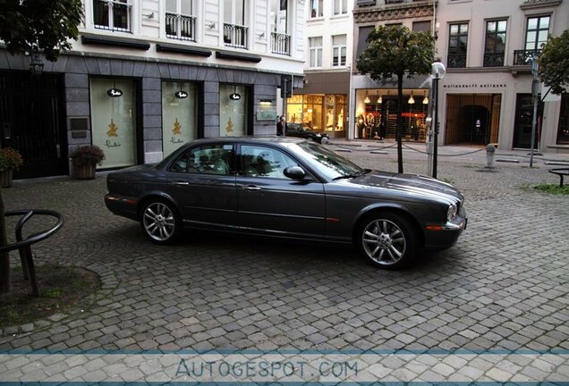 Jaguar XJR