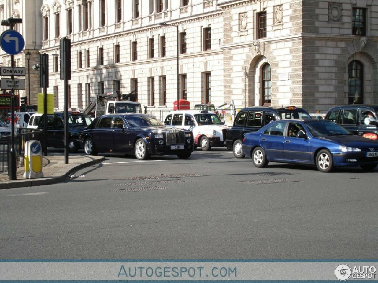 Rolls-Royce Phantom EWB