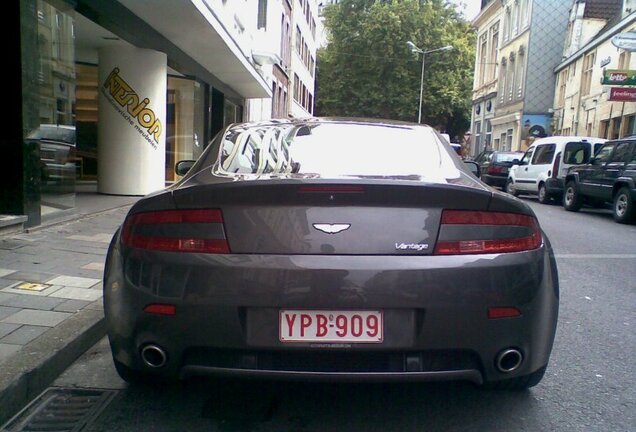 Aston Martin V8 Vantage