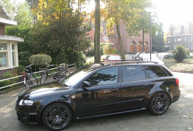 Audi RS4 Avant B7