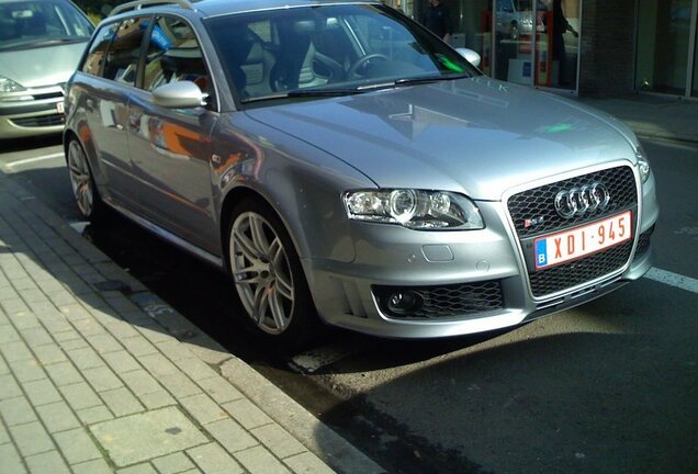 Audi RS4 Avant B7