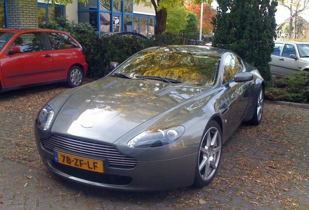 Aston Martin V8 Vantage