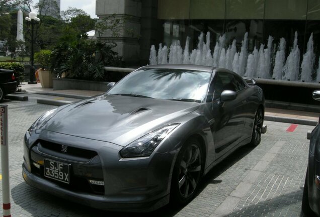 Nissan GT-R