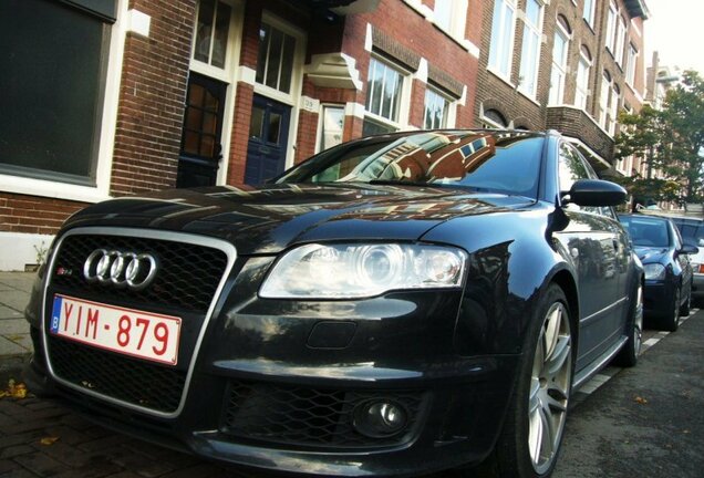 Audi RS4 Avant B7