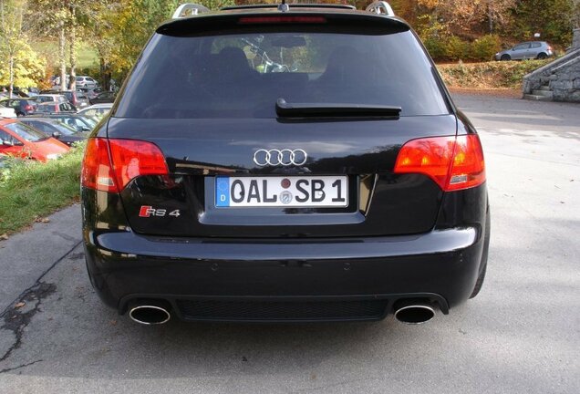 Audi RS4 Avant B7