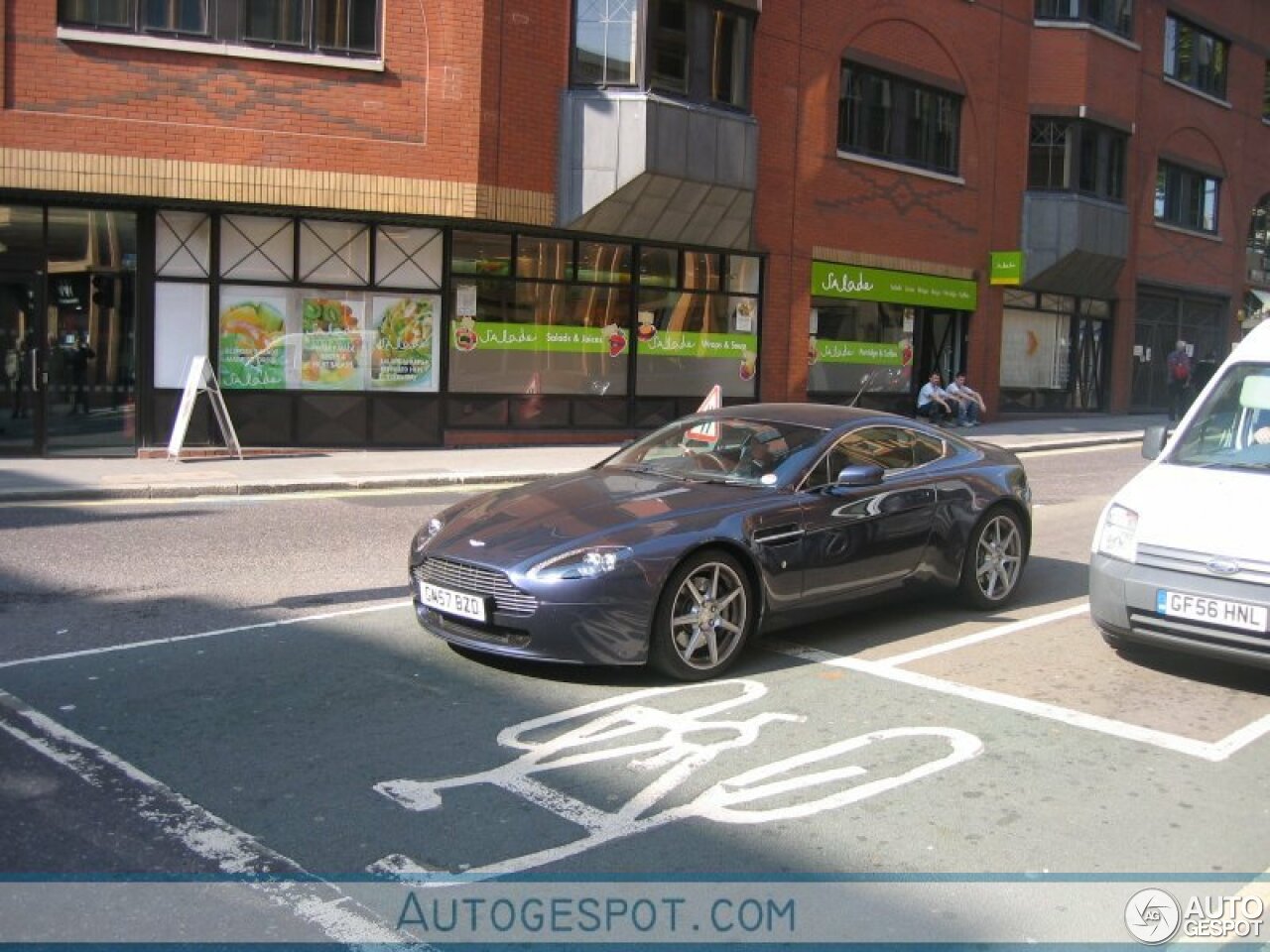 Aston Martin V8 Vantage