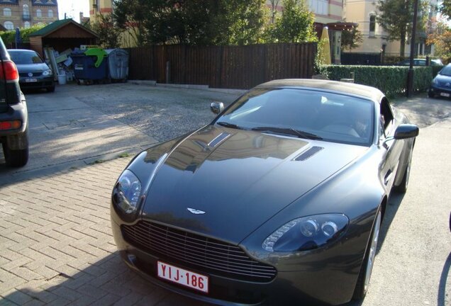 Aston Martin V8 Vantage Roadster