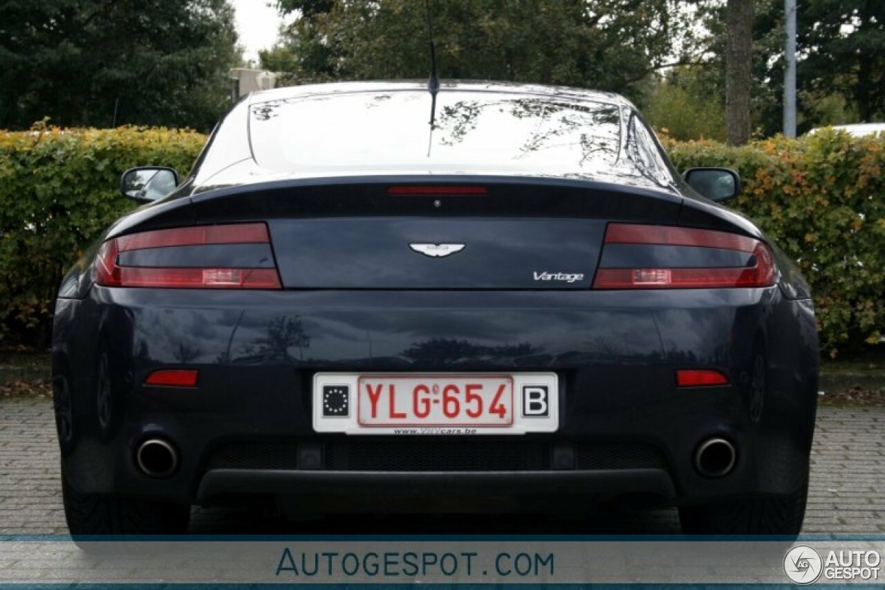 Aston Martin V8 Vantage