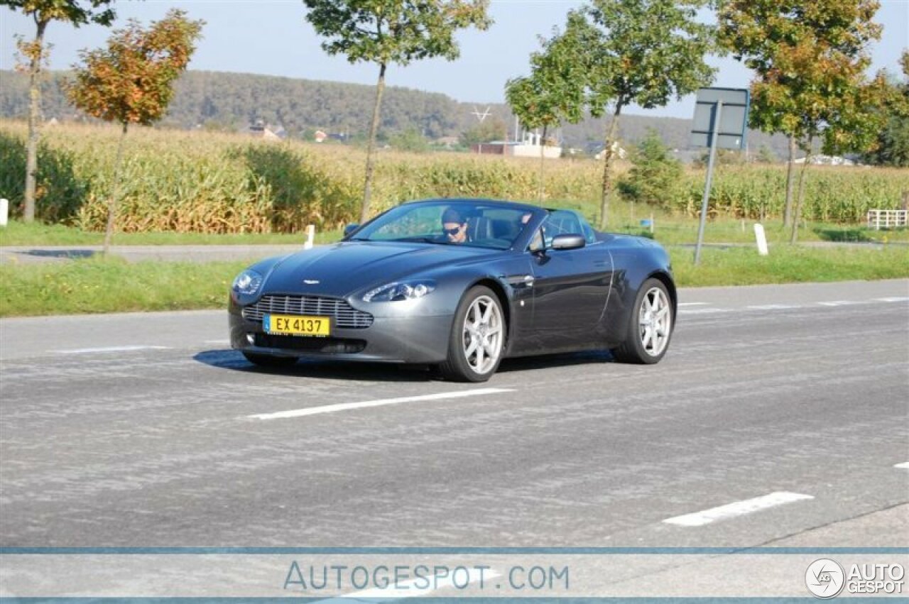 Aston Martin V8 Vantage Roadster