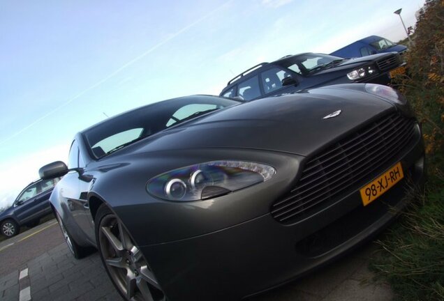 Aston Martin V8 Vantage