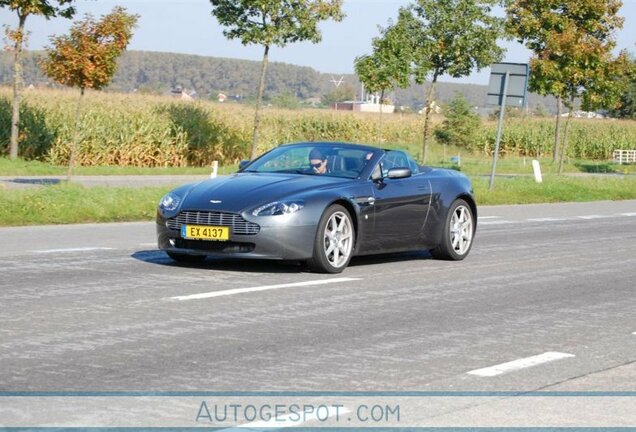 Aston Martin V8 Vantage Roadster