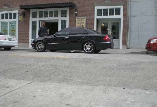 Mercedes-Benz E 55 AMG