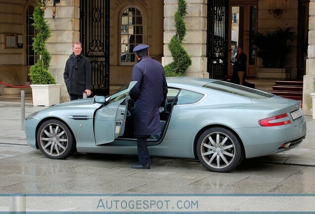 Aston Martin DB9