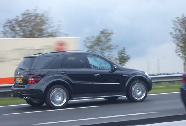 Mercedes-Benz ML 63 AMG W164