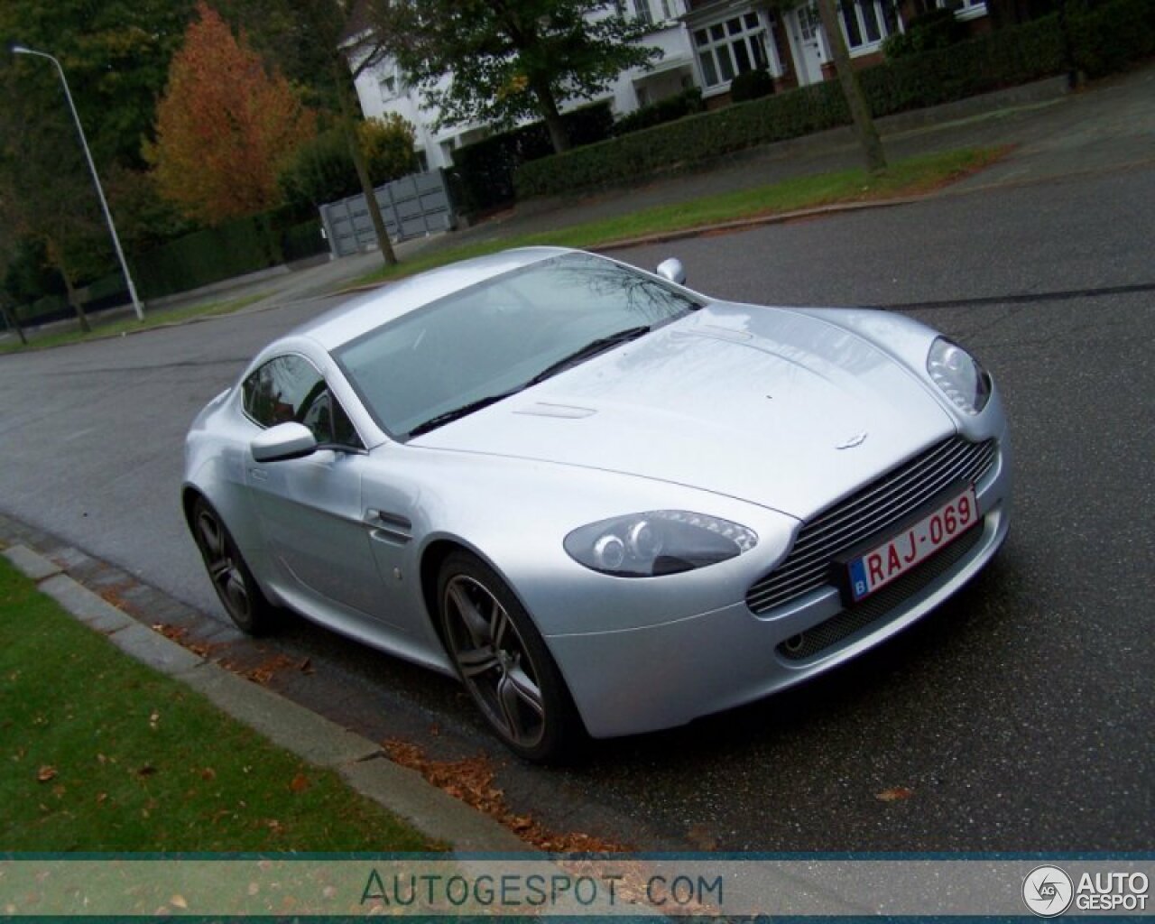 Aston Martin V8 Vantage N400