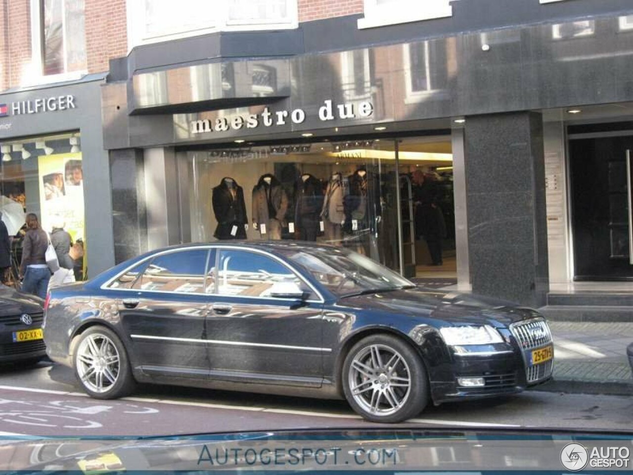 Audi S8 D3