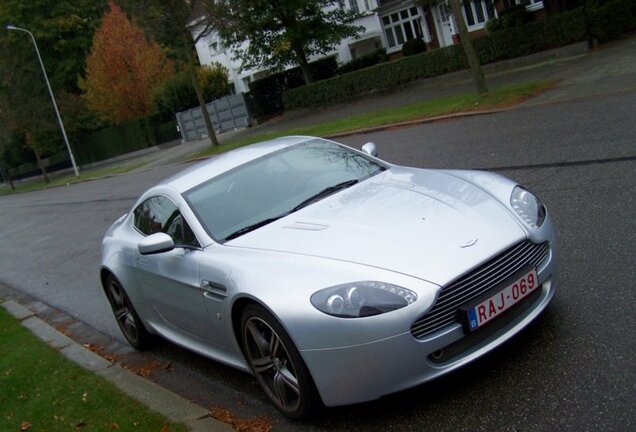 Aston Martin V8 Vantage N400