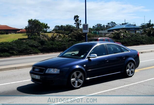 Audi RS6 Sedan C5