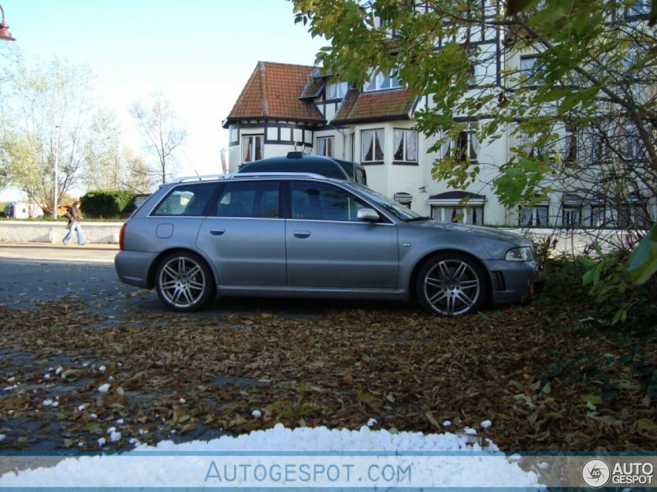 Audi RS4 Avant B5