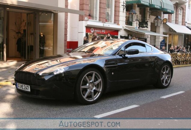 Aston Martin V8 Vantage