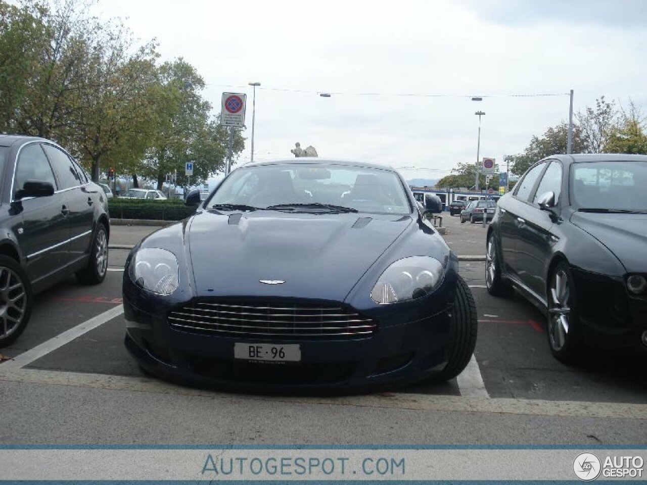 Aston Martin DB9