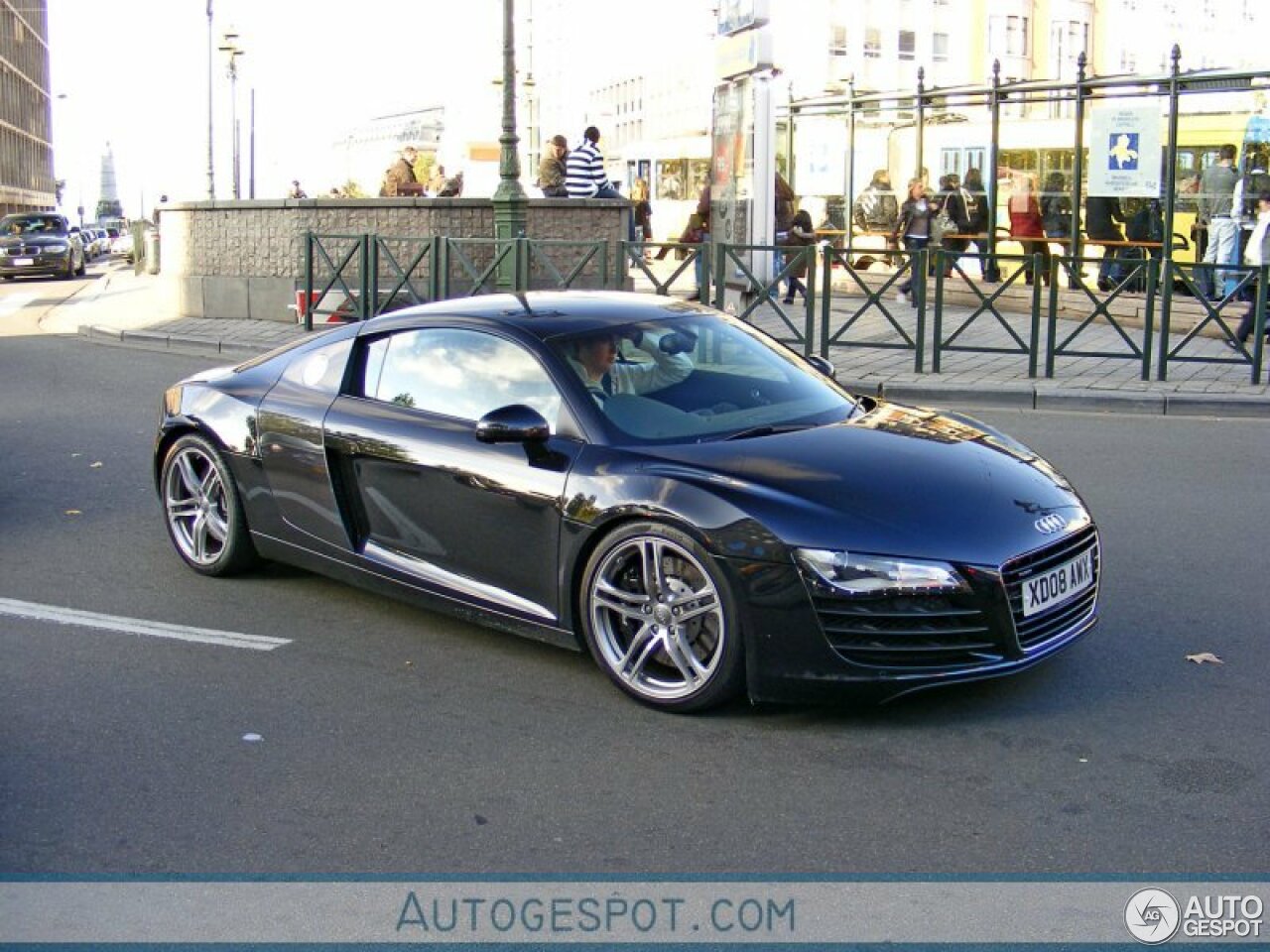 Audi R8