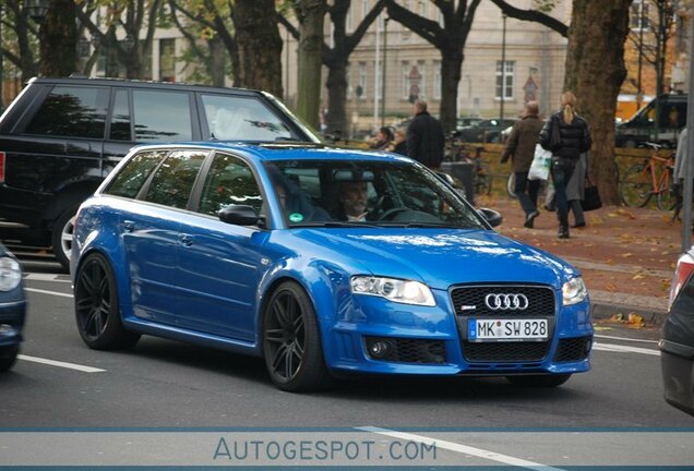 Audi RS4 Avant B7