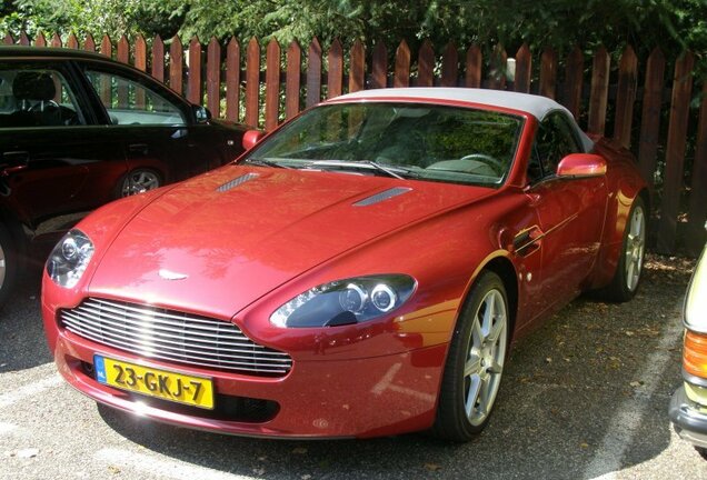 Aston Martin V8 Vantage Roadster