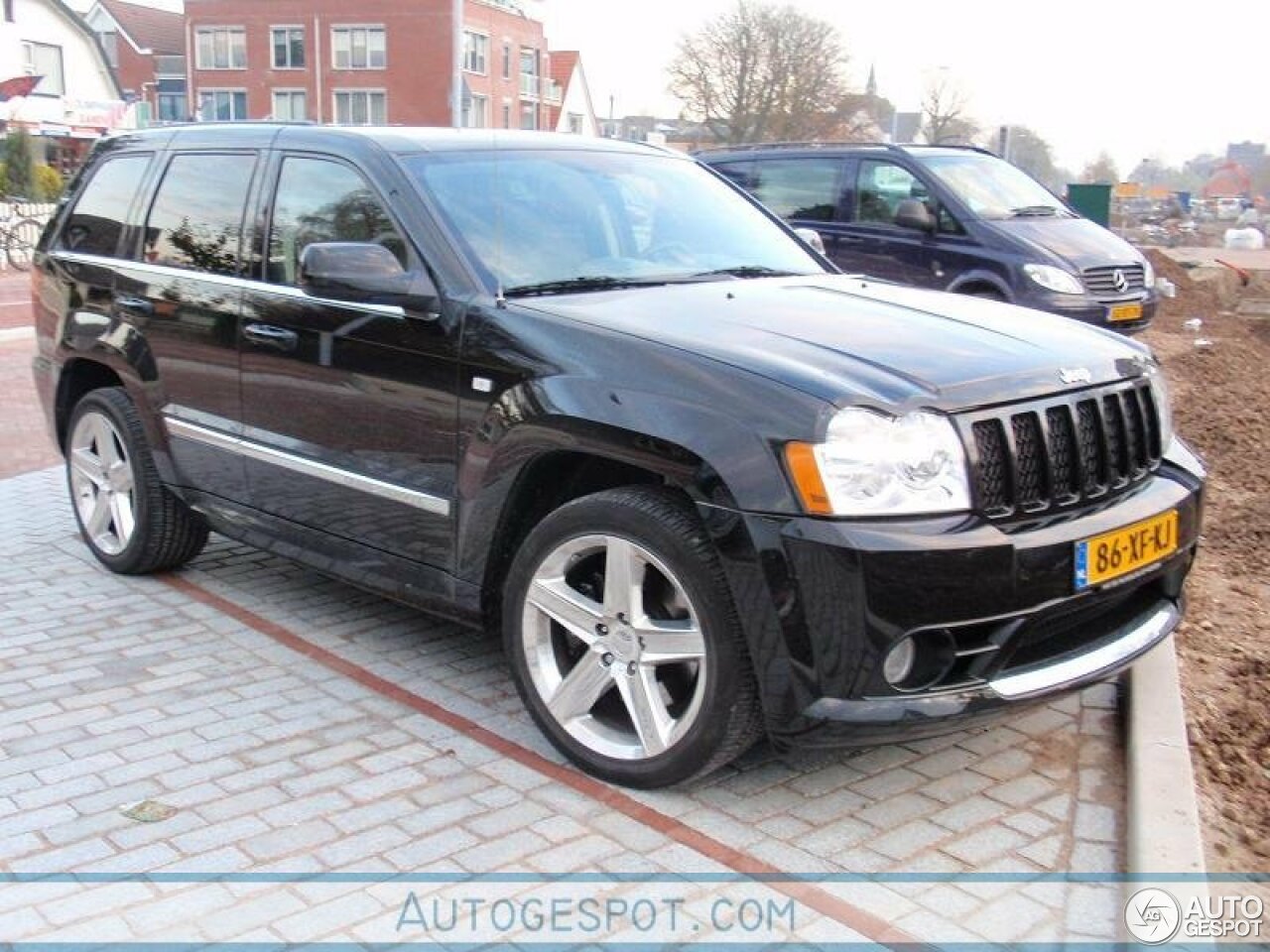 Jeep Grand Cherokee SRT-8 2005